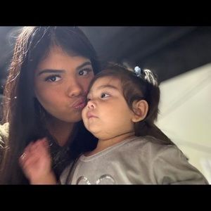 Meet your Posher, Josefa